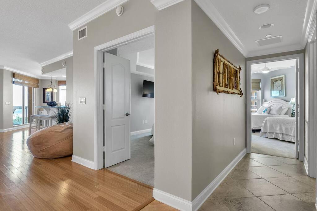 Coastal Elegance: Your Clearwater Beach Escape Exterior foto
