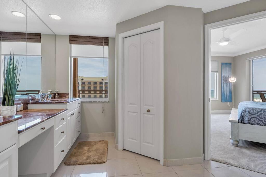 Coastal Elegance: Your Clearwater Beach Escape Exterior foto