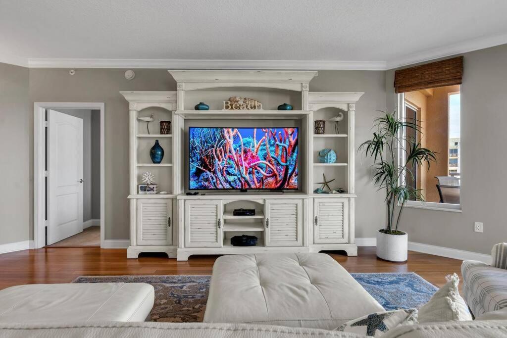 Coastal Elegance: Your Clearwater Beach Escape Exterior foto