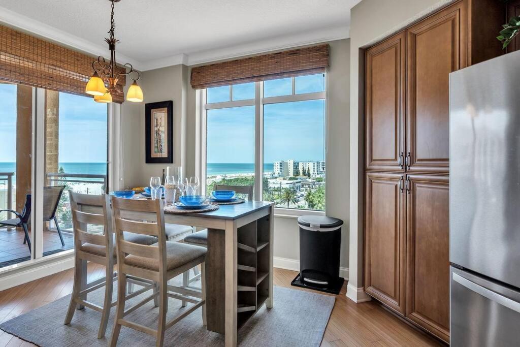 Coastal Elegance: Your Clearwater Beach Escape Exterior foto