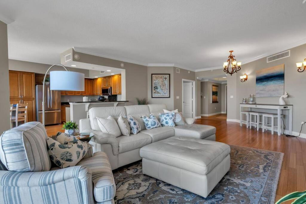 Coastal Elegance: Your Clearwater Beach Escape Exterior foto