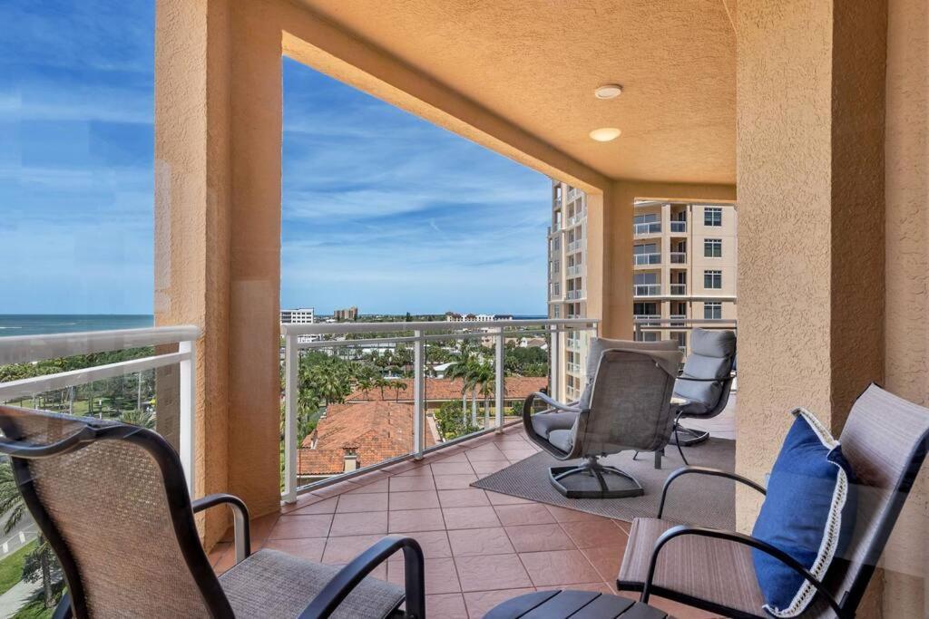 Coastal Elegance: Your Clearwater Beach Escape Exterior foto