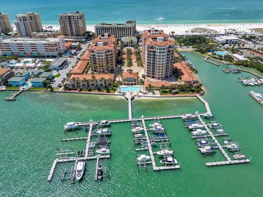 Coastal Elegance: Your Clearwater Beach Escape Exterior foto